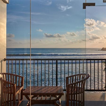 Kings Bay Beach Resort Гале Екстериор снимка