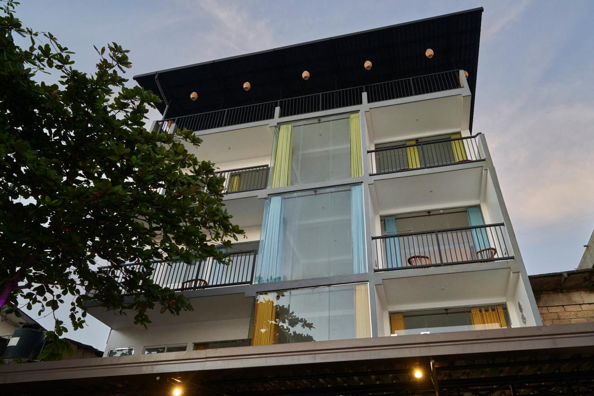 Kings Bay Beach Resort Гале Екстериор снимка