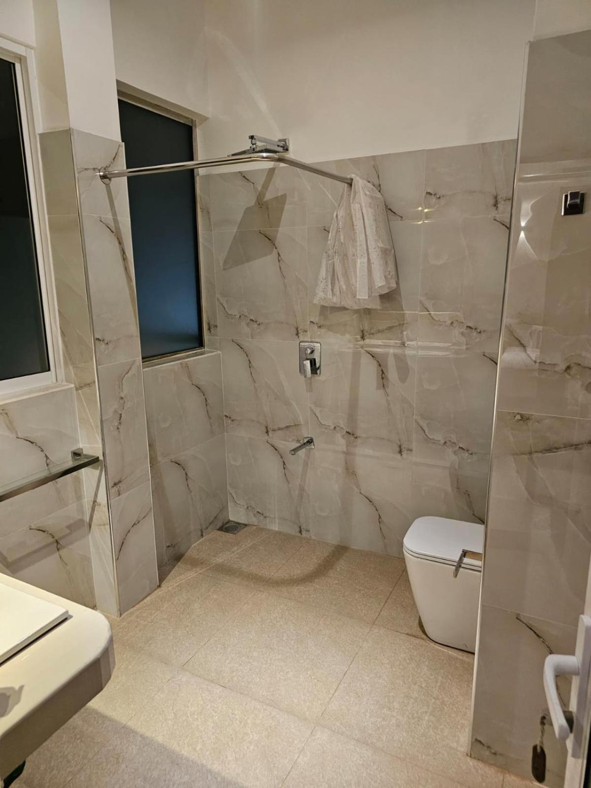 Kings Bay Beach Resort Гале Екстериор снимка