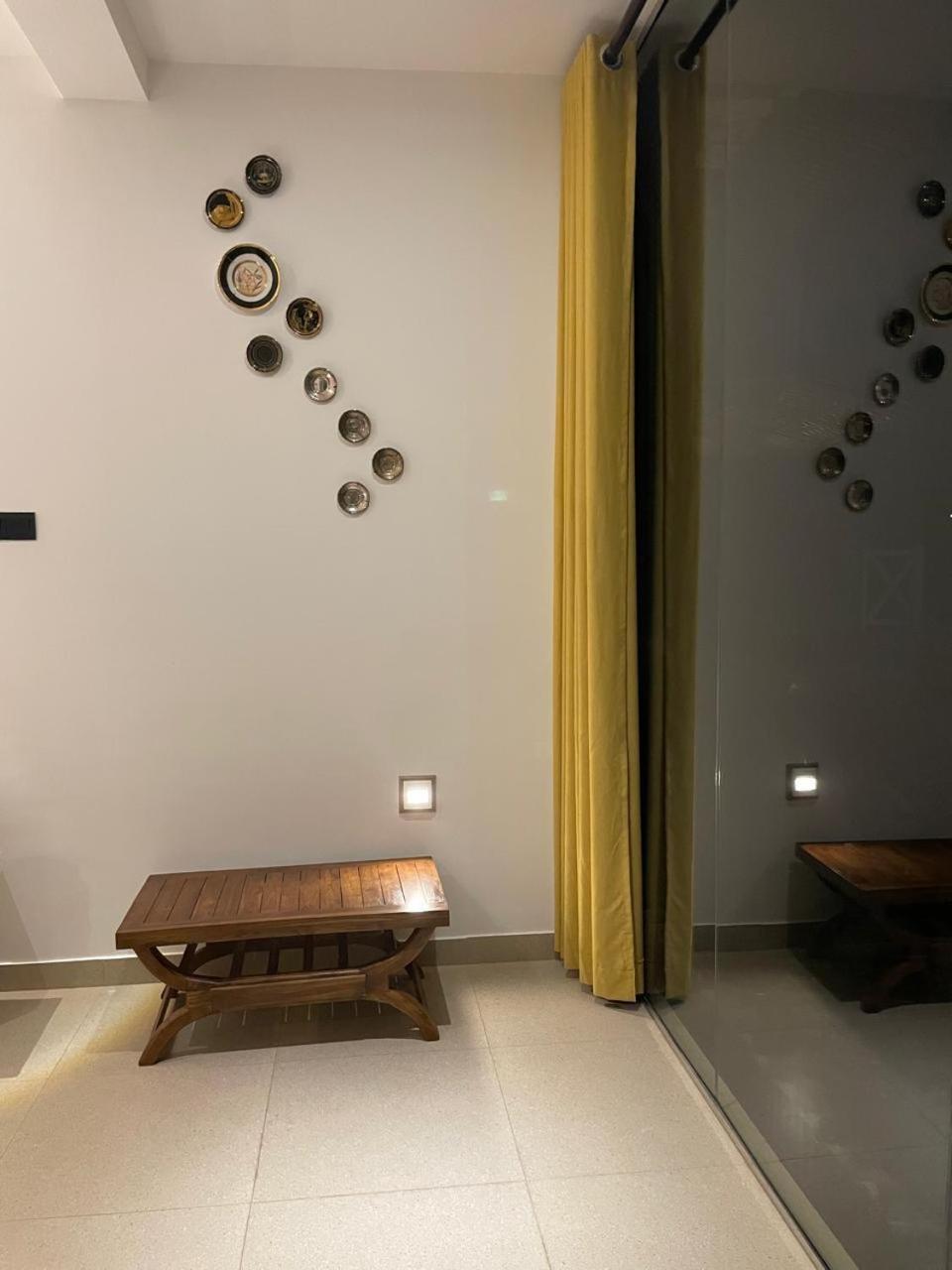 Kings Bay Beach Resort Гале Екстериор снимка