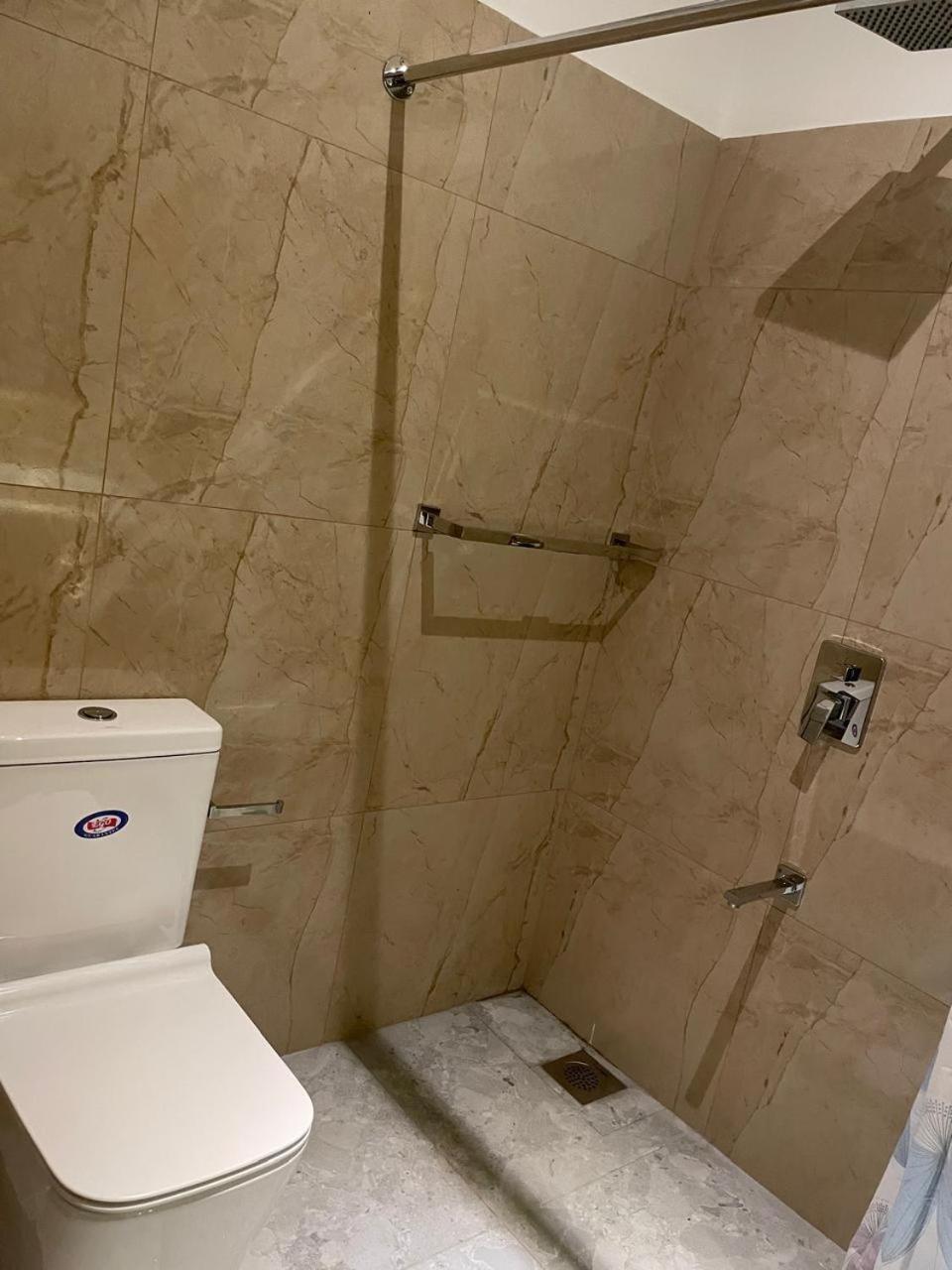 Kings Bay Beach Resort Гале Екстериор снимка